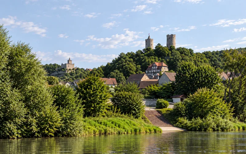 Burg Saaleck über der Saale