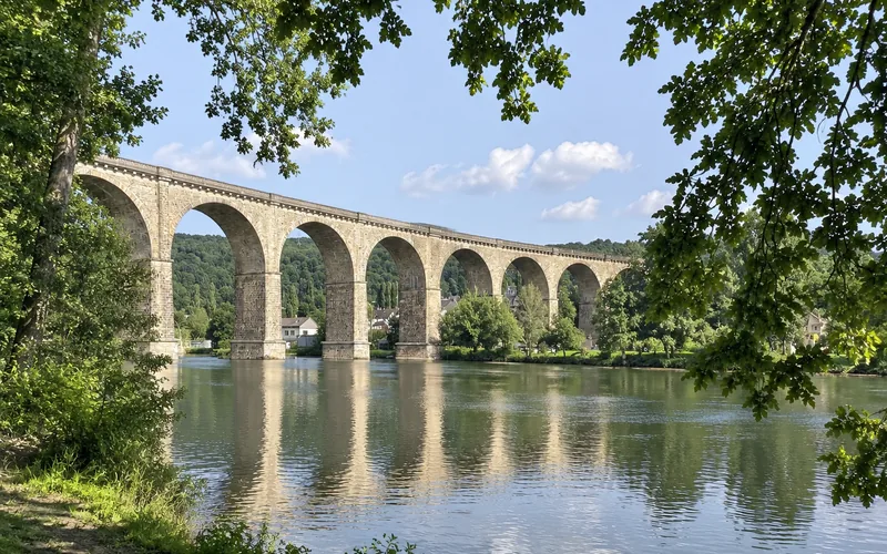 Der Hengsteysee mit dem Ruhrviadukt