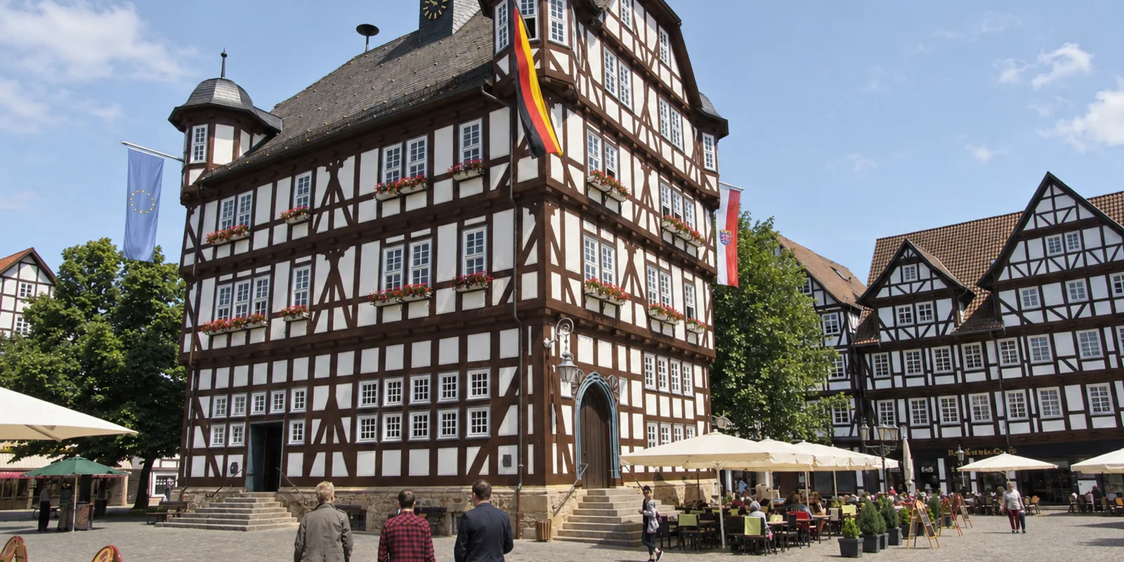 Das Fachwerkrathaus von Melsungen nahe der Fulda